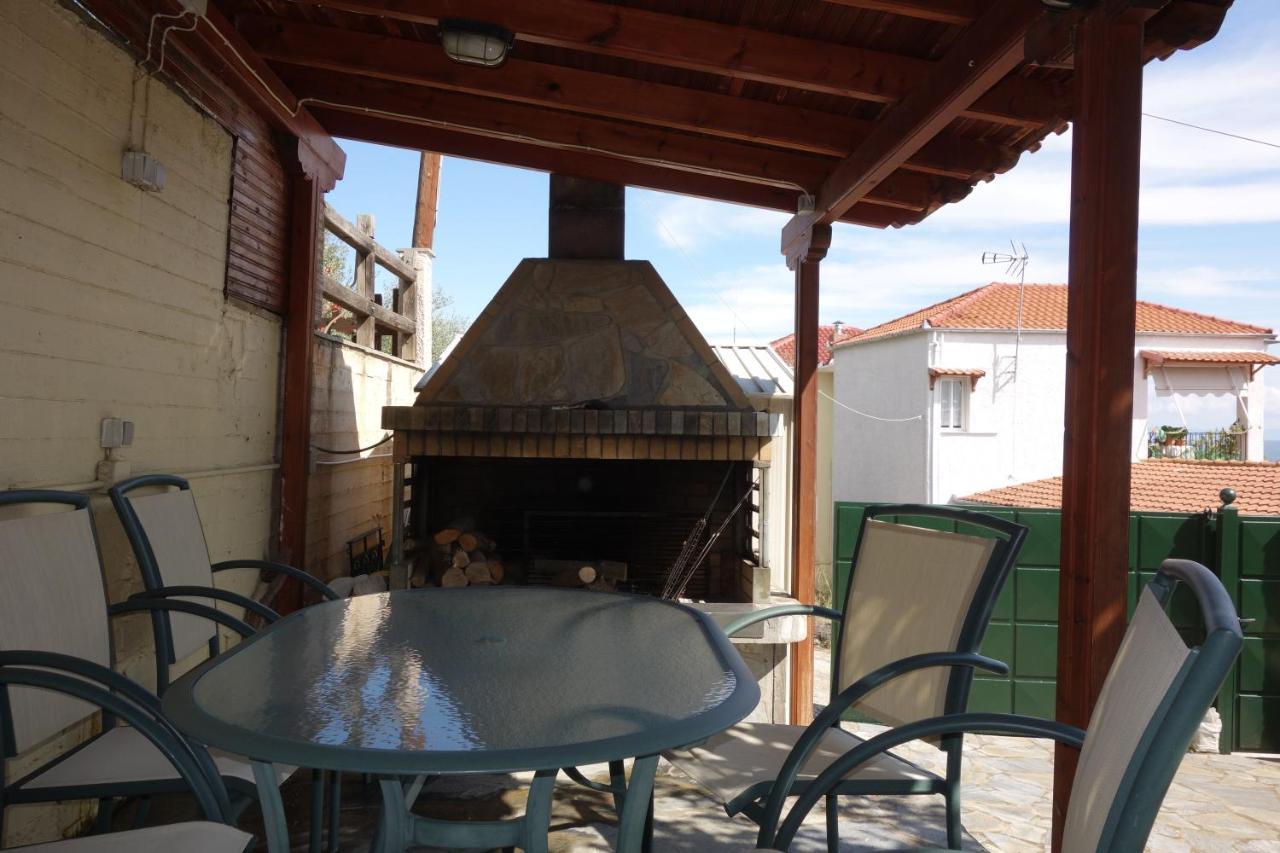 Beach Front House With View Marathos  Kültér fotó