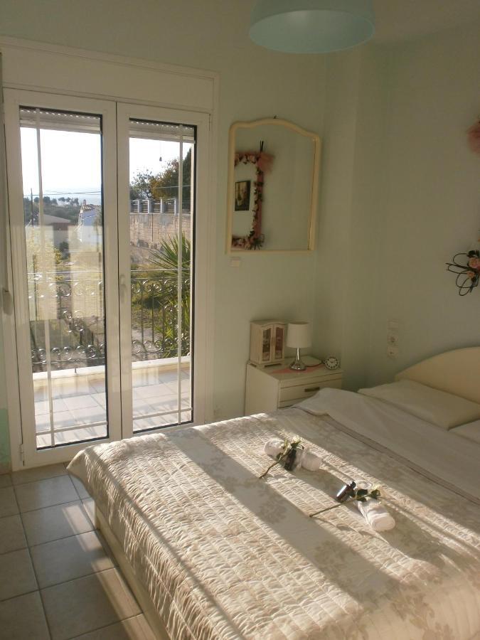 Beach Front House With View Marathos  Kültér fotó
