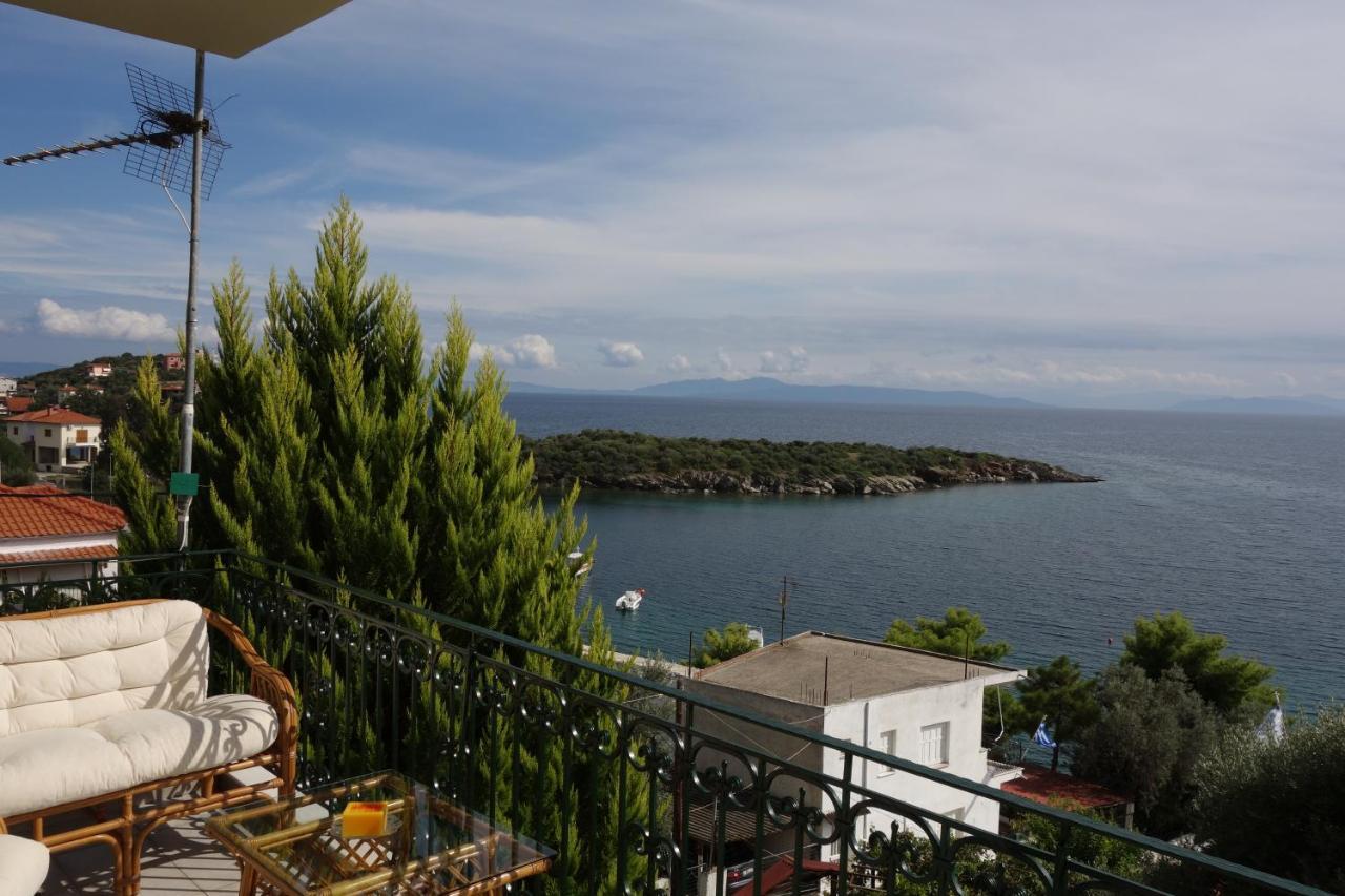 Beach Front House With View Marathos  Kültér fotó
