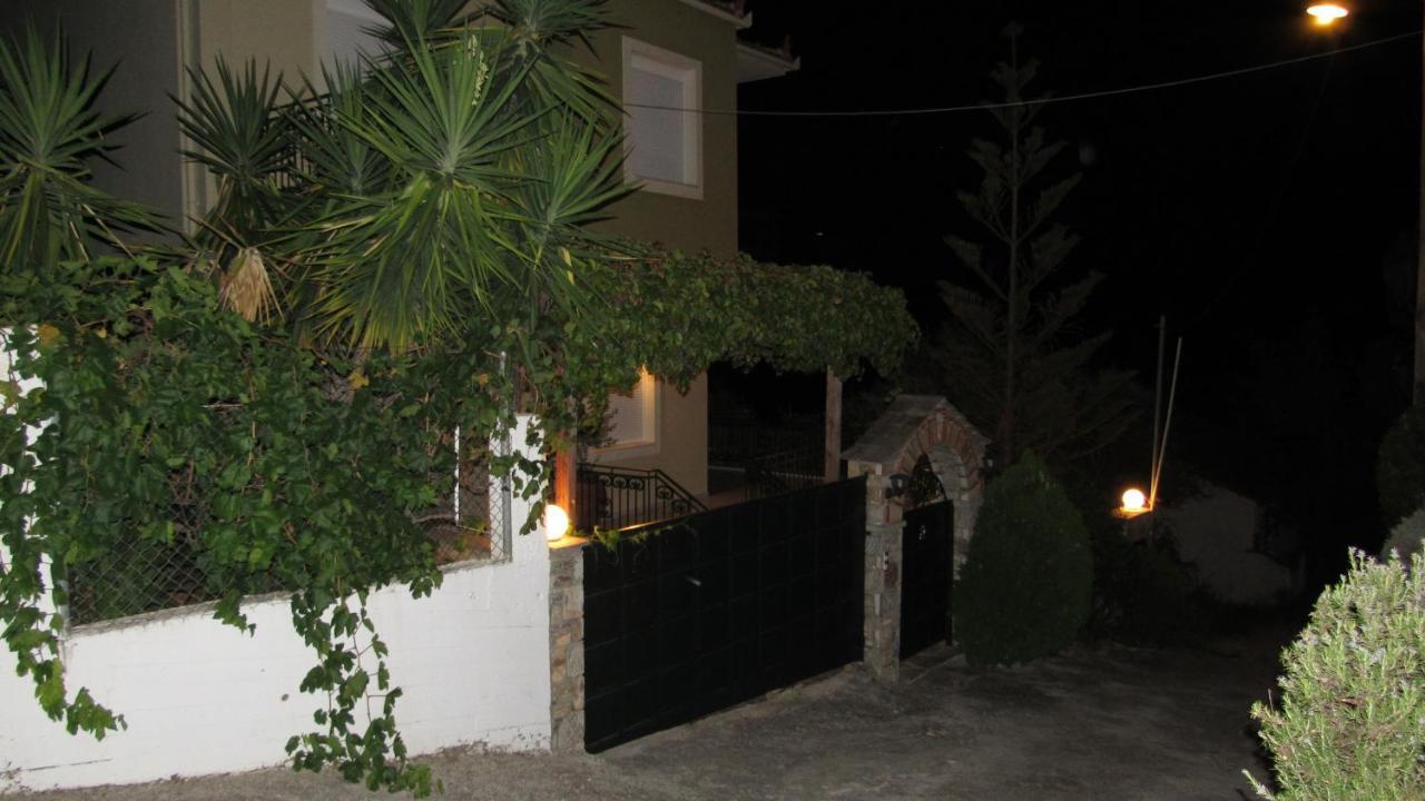 Beach Front House With View Marathos  Kültér fotó