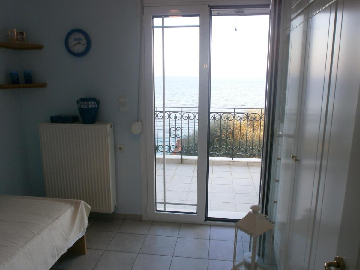 Beach Front House With View Marathos  Kültér fotó